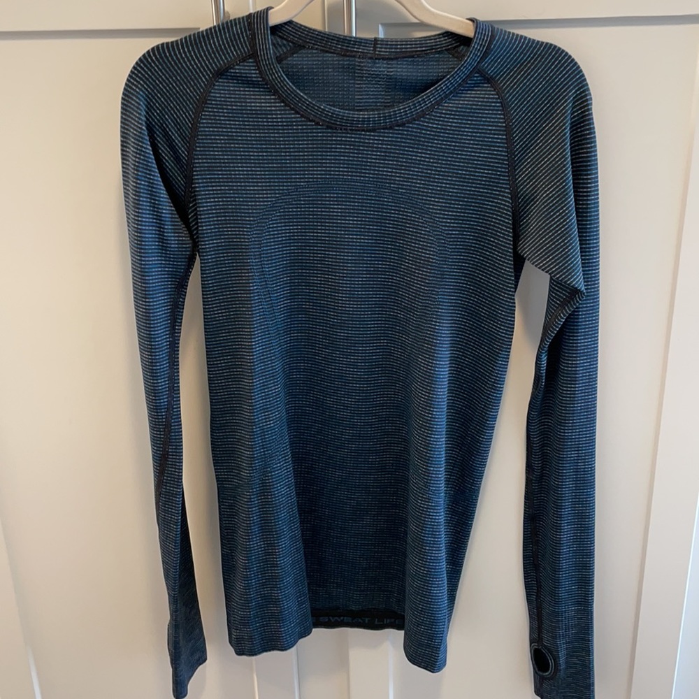 COPY - Lululemon Swiftly Crew Neck Long Sleeves Size 6
